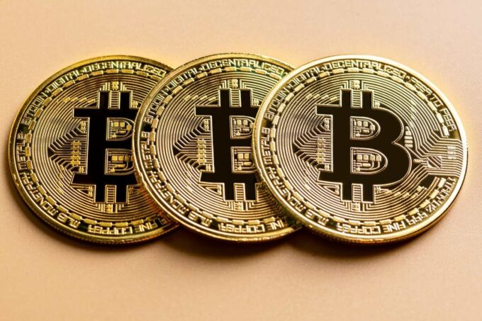 Spot bitcoin ETFs